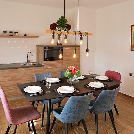 Sara Appartement Bibinje Buitenkant foto