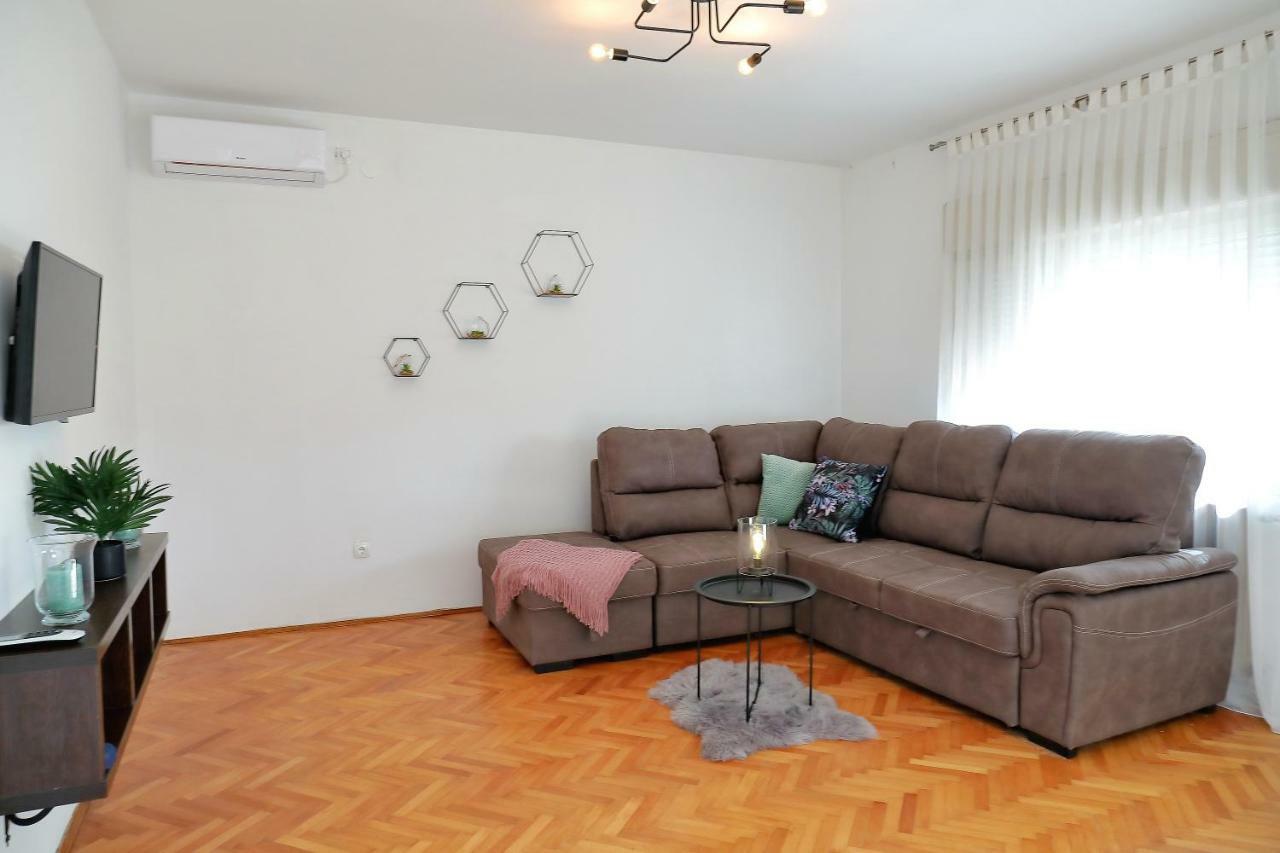 Sara Appartement Bibinje Buitenkant foto