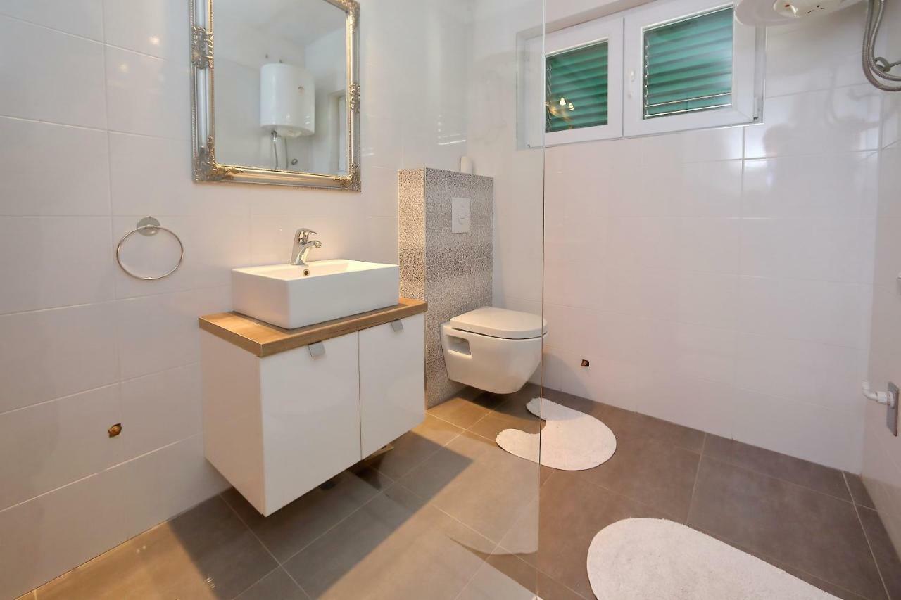 Sara Appartement Bibinje Buitenkant foto